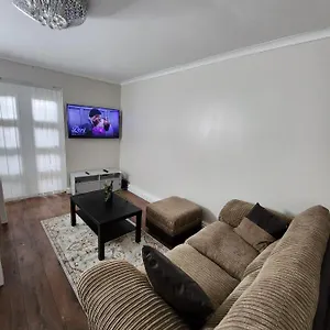 https://home-away-from-london.brighton-hotels-england.com